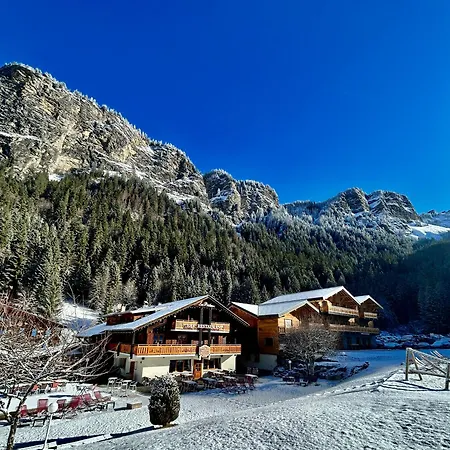 Hameau Des Prodains - Otel