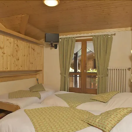 Hotel Hameau Des Prodains - 3*
