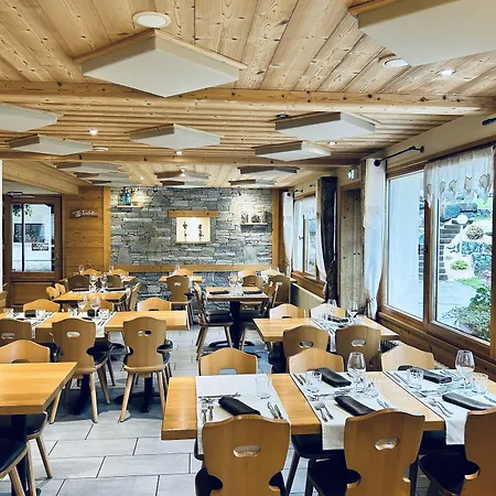 Hotel Hameau Des Prodains - Morzine